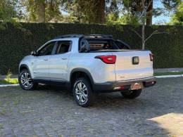 FIAT - TORO - 2017/2018 - Prata - R$ 92.000,00