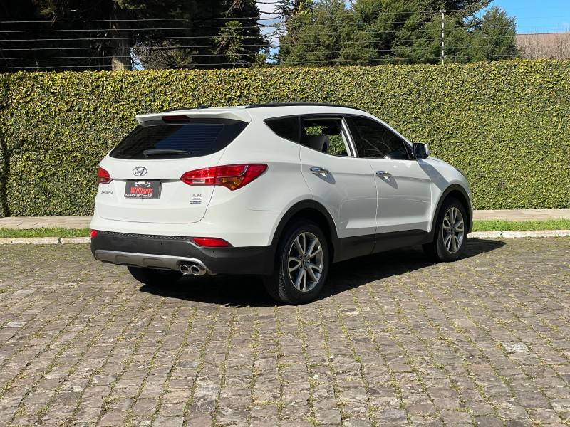 HYUNDAI - SANTA FÉ - 2013/2014 - Branca - R$ 79.900,00