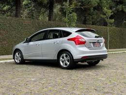 FORD - FOCUS - 2013/2014 - Prata - R$ 59.900,00