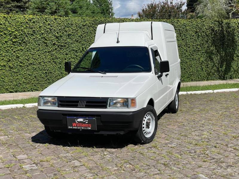 FIAT - FIORINO - 1994/1994 - Branca - R$ 23.900,00