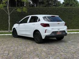 CHEVROLET - ONIX - 2021/2022 - Branca - R$ 68.900,00