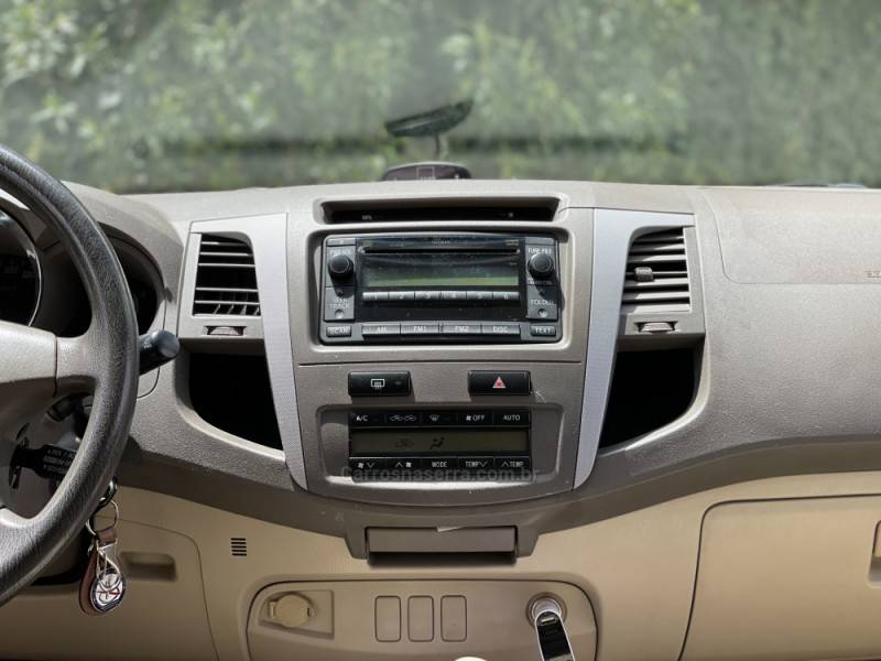 TOYOTA - HILUX SW4 - 2008/2008 - Cinza - R$ 103.900,00