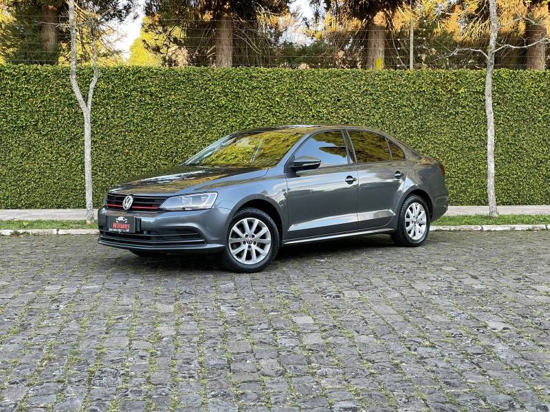 VOLKSWAGEN - JETTA - 2016/2017 - Cinza - R$ 83.900,00