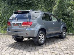 TOYOTA - HILUX SW4 - 2008/2008 - Cinza - R$ 103.900,00