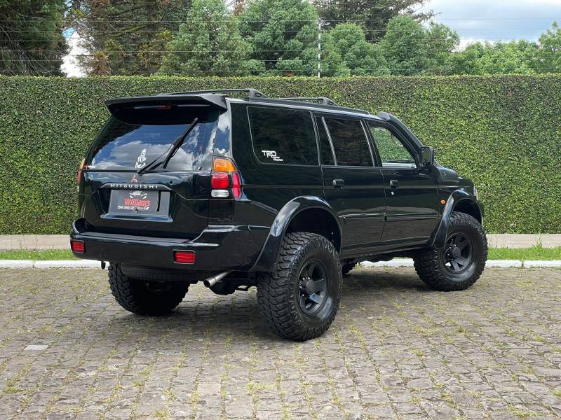 MITSUBISHI - PAJERO SPORT - 2002/2003 - Preta - R$ 46.900,00