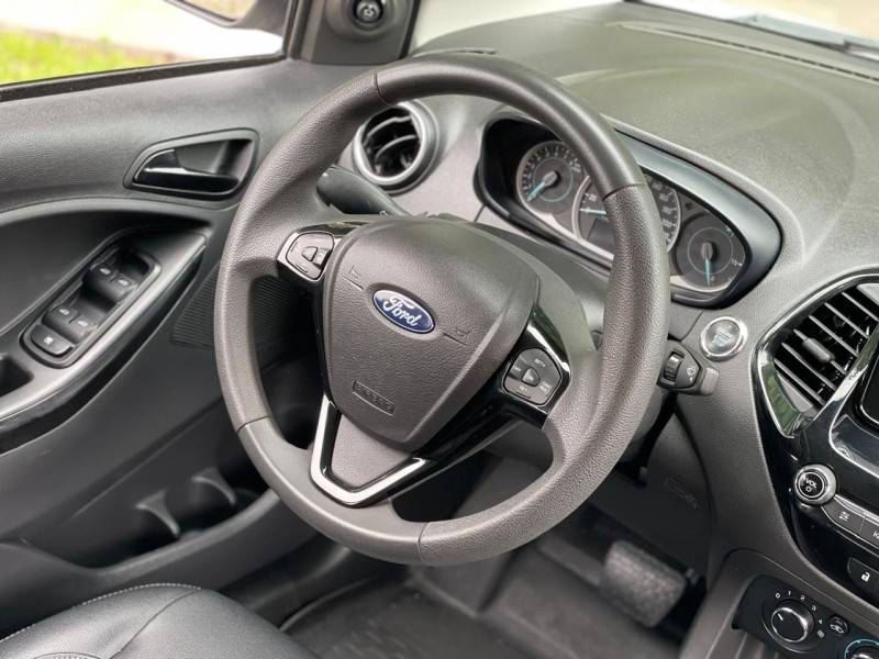 FORD - KA + - 2019/2019 - Branca - R$ 59.900,00