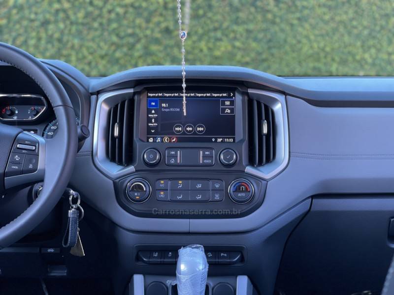 CHEVROLET - S10 - 2023/2024 - Branca - R$ 239.900,00
