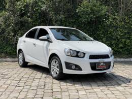 CHEVROLET - SONIC - 2013/2014 - Branca - R$ 40.900,00