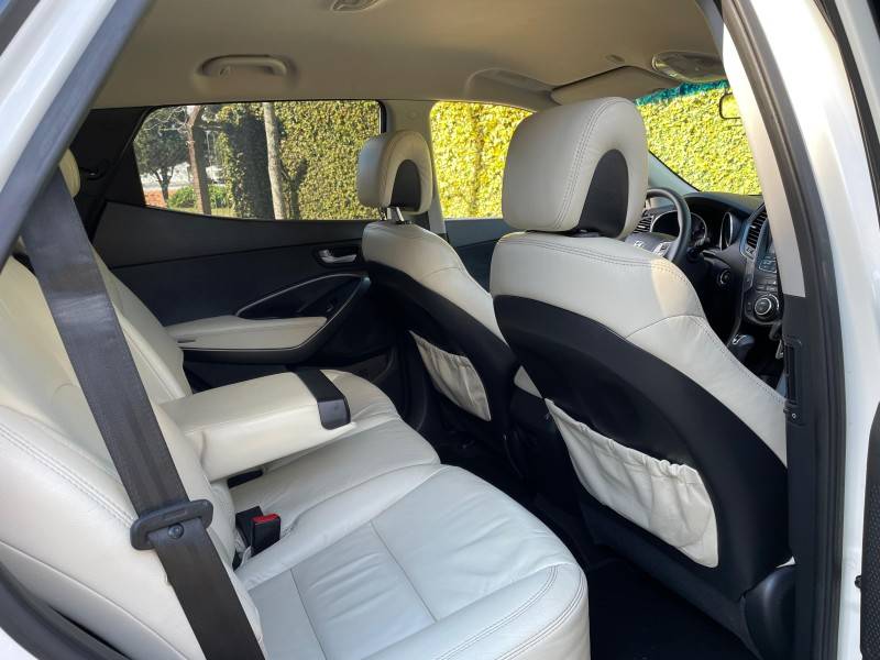 HYUNDAI - SANTA FÉ - 2013/2014 - Branca - R$ 79.900,00