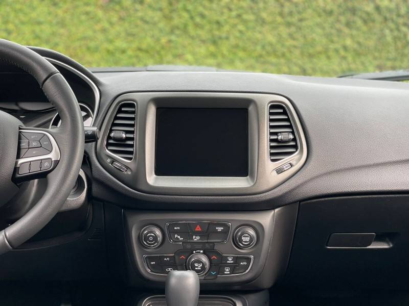 JEEP - COMPASS - 2020/2021 - Preta - R$ 107.900,00