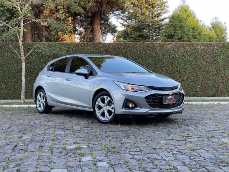 CHEVROLET - CRUZE - 2021/2021 - Prata - R$ 99.900,00