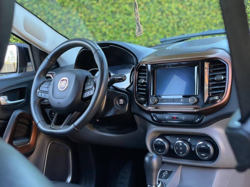 FIAT - TORO - 2020/2021 - Preta - R$ 109.900,00