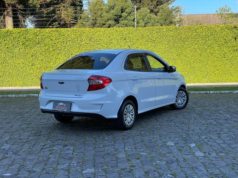 FORD - KA + - 2018/2019 - Branca - R$ 49.990,00