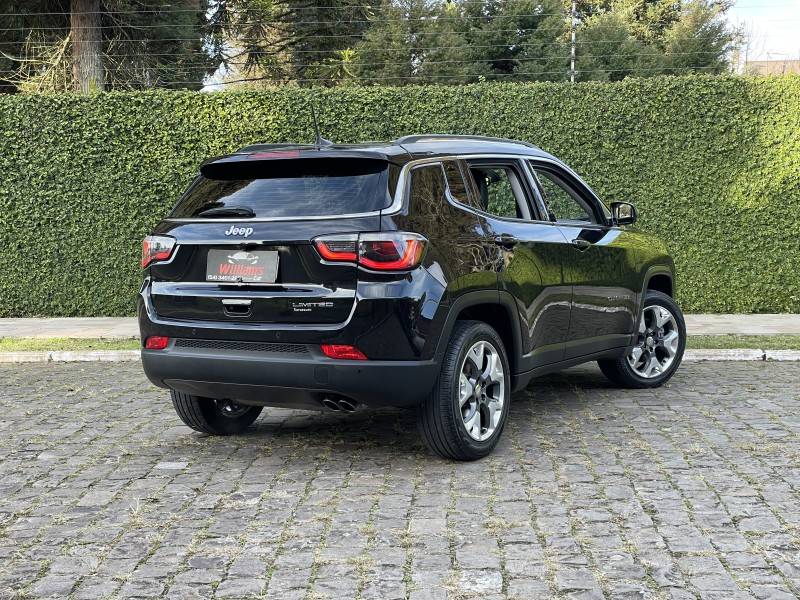 JEEP - COMPASS - 2016/2017 - Preta - R$ 93.900,00