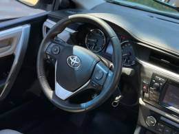 TOYOTA - COROLLA - 2014/2015 - Branca - R$ 81.900,00