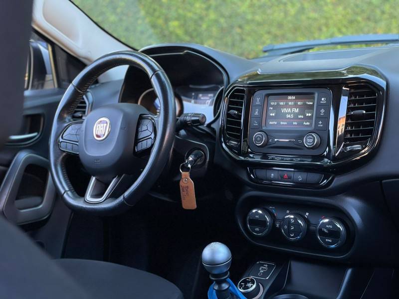 FIAT - TORO - 2017/2018 - Prata - R$ 92.000,00