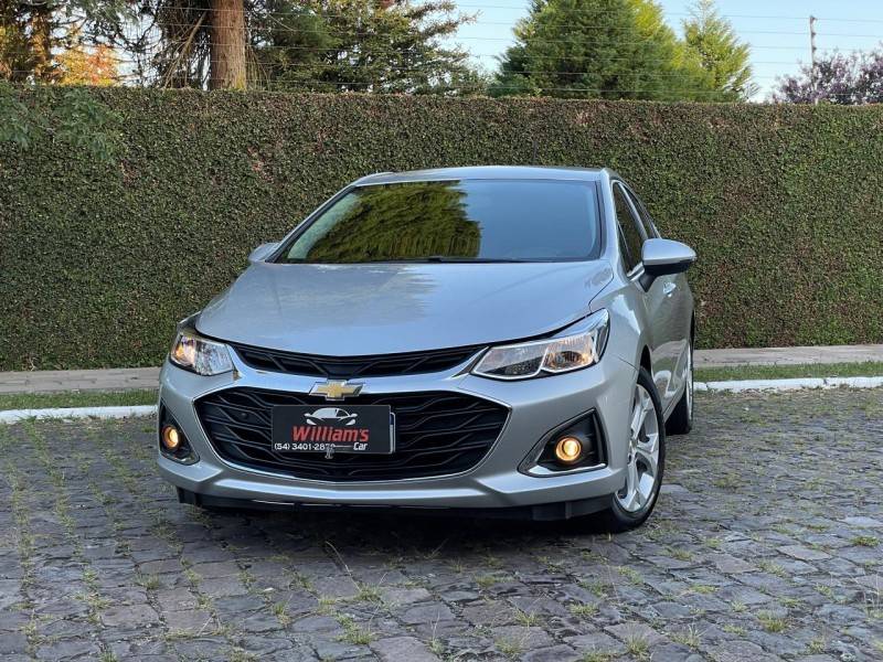 CHEVROLET - CRUZE - 2021/2021 - Prata - R$ 99.900,00