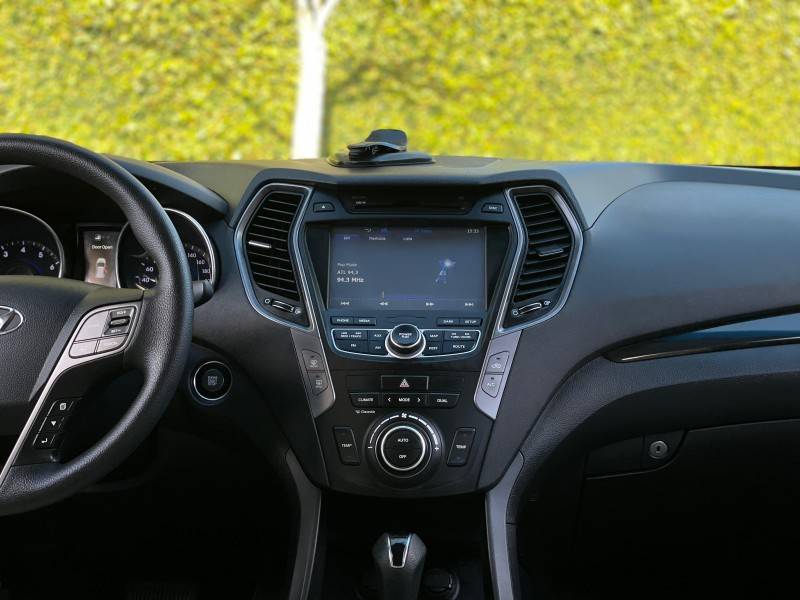HYUNDAI - SANTA FÉ - 2013/2014 - Branca - R$ 79.900,00