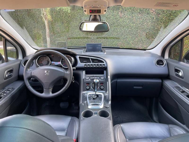 PEUGEOT - 3008 - 2012/2013 - Branca - R$ 43.900,00