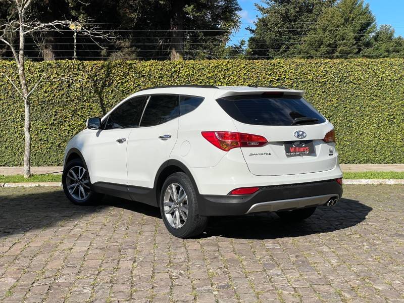 HYUNDAI - SANTA FÉ - 2013/2014 - Branca - R$ 79.900,00