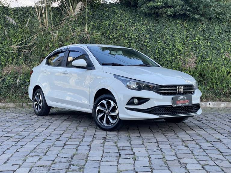 FIAT - CRONOS - 2023/2023 - Branca - R$ 72.900,00