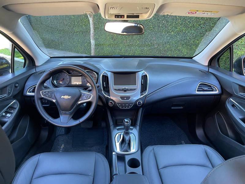 CHEVROLET - CRUZE - 2017/2018 - Azul - R$ 79.900,00