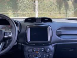 JEEP - RENEGADE - 2022/2022 - Branca - R$ 117.900,00