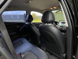 HYUNDAI - IX35 - 2010/2011 - Preta - R$ 58.900,00