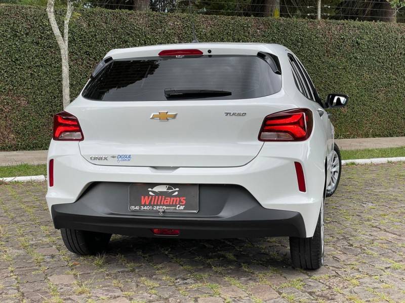 CHEVROLET - ONIX - 2020/2020 - Branca - R$ 65.900,00