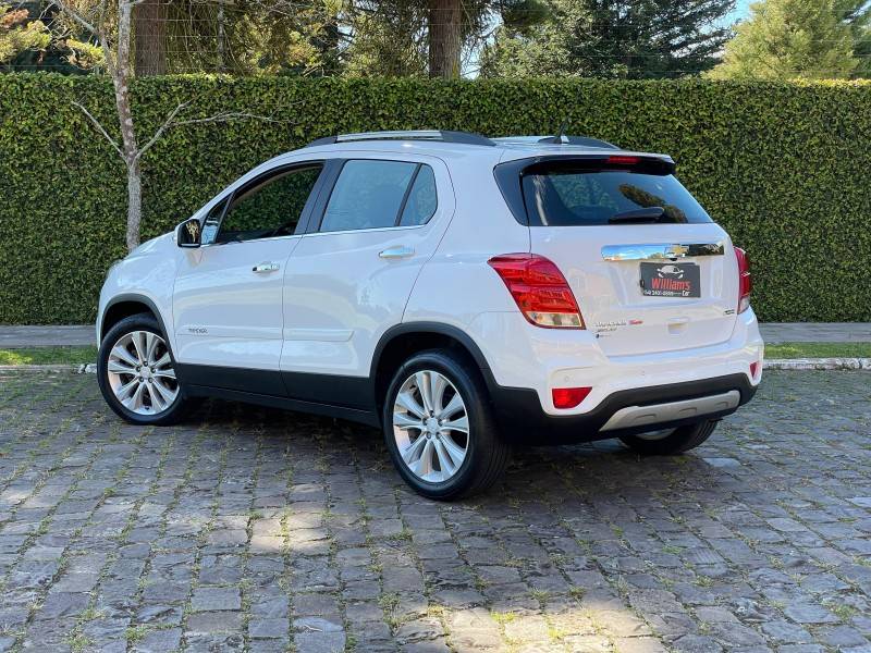 CHEVROLET - TRACKER - 2017/2018 - Branca - R$ 84.900,00