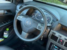 CHEVROLET - VECTRA - 2009/2010 - Preta - R$ 51.900,00