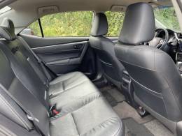 TOYOTA - COROLLA - 2019/2019 - Branca - R$ 108.900,00