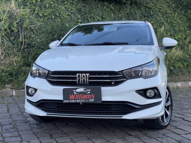 FIAT - CRONOS - 2023/2023 - Branca - R$ 69.900,00