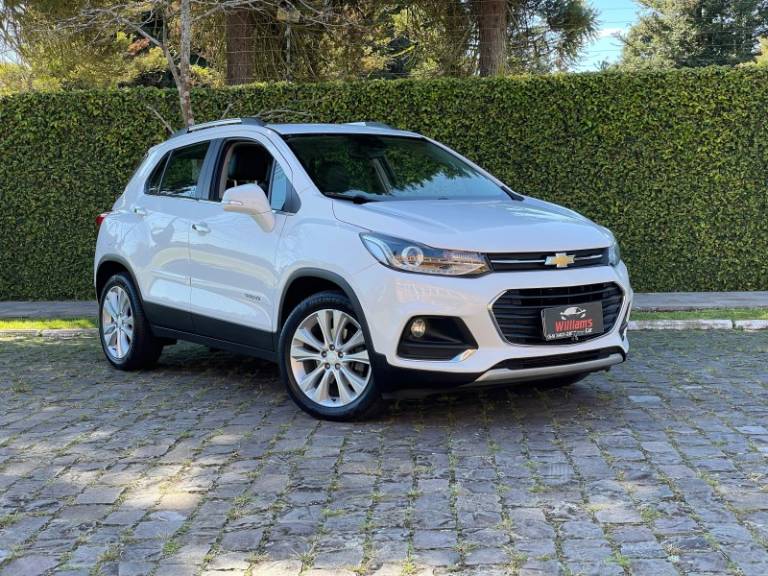 CHEVROLET - TRACKER - 2017/2018 - Branca - R$ 86.900,00