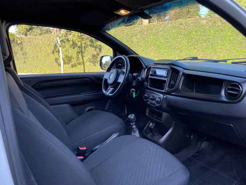 FIAT - FIORINO - 2023/2024 - Branca - R$ 89.900,00