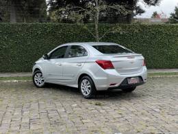 CHEVROLET - PRISMA - 2017/2018 - Prata - R$ 64.900,00