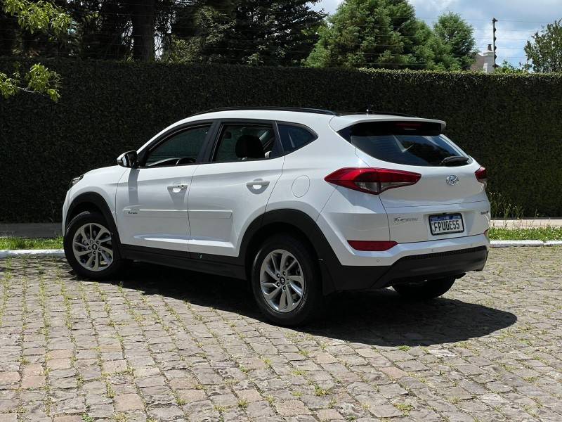 HYUNDAI - TUCSON - 2017/2018 - Branca - R$ 98.900,00