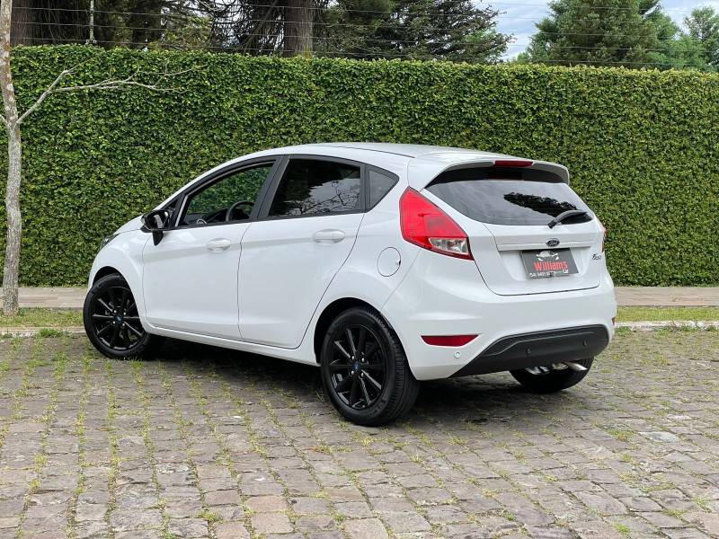 FORD - FIESTA - 2019/2019 - Branca - R$ 60.900,00