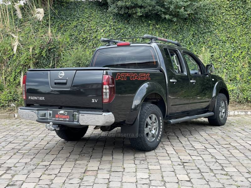 NISSAN - FRONTIER - 2016/2016 - Preta - R$ 107.900,00