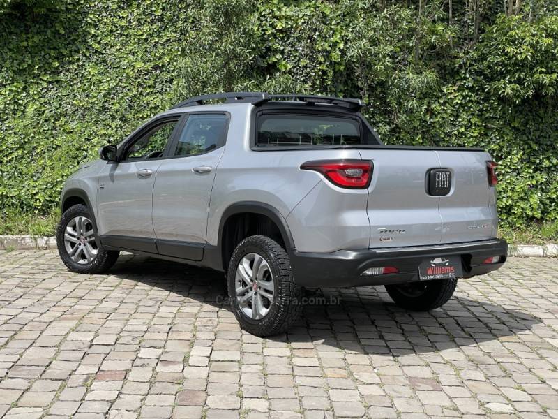 FIAT - TORO - 2020/2021 - Prata - R$ 121.900,00