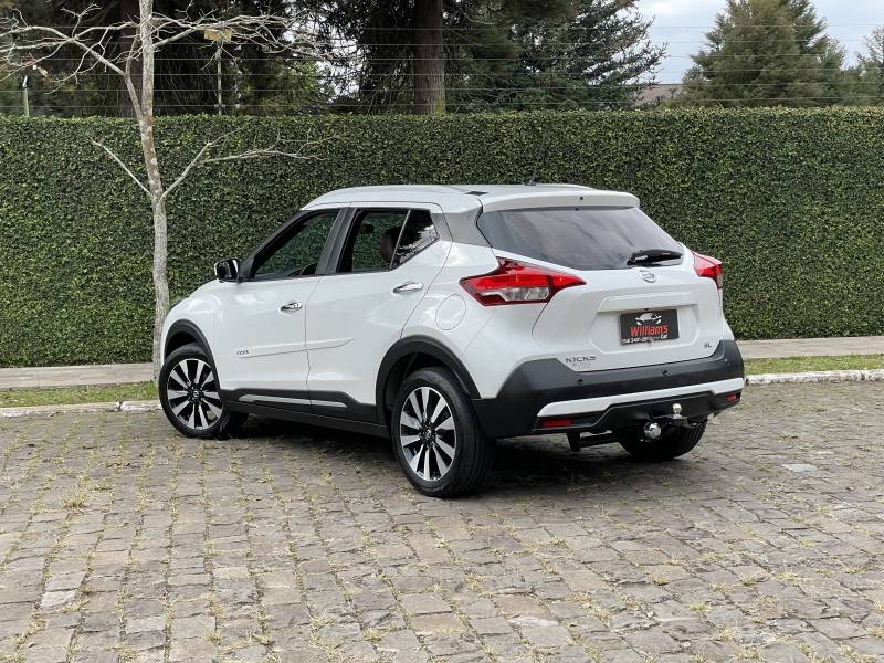 NISSAN - KICKS - 2019/2020 - Branca - R$ 92.900,00