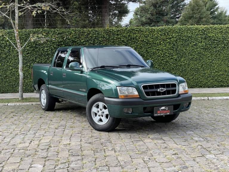 CHEVROLET - S10 - 2002/2002 - Verde - R$ 62.900,00