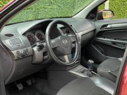 CHEVROLET - VECTRA - 2008/2009 - Vermelha - R$ 43.900,00
