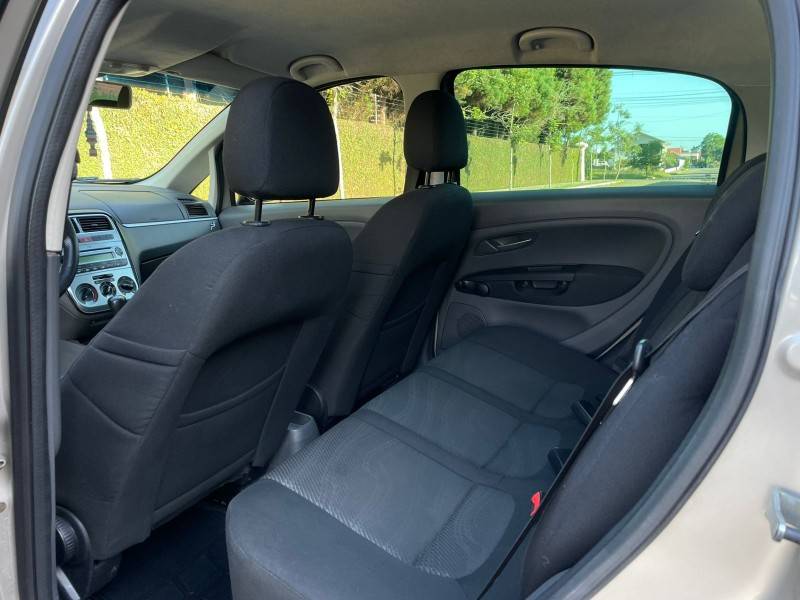 FIAT - PUNTO - 2009/2009 - Bege - R$ 29.900,00