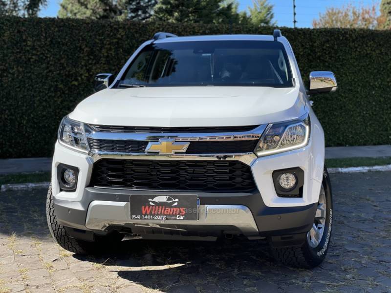 CHEVROLET - S10 - 2023/2024 - Branca - R$ 239.900,00