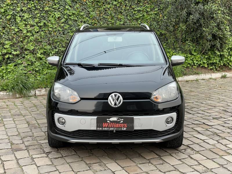 VOLKSWAGEN - UP - 2014/2015 - Preta - R$ 42.900,00