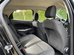 FORD - ECOSPORT - 2017/2018 - Preta - R$ 73.000,00