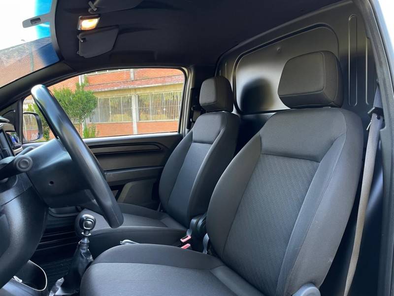 FIAT - FIORINO - 2023/2024 - Branca - R$ 89.900,00